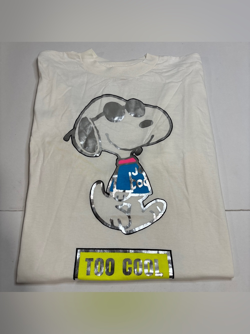 VTG Rare Snoopy Joe Cool T-SHIRT XL Made USA Peanuts Cartoon 80s